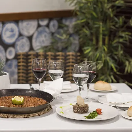 酒店 Cortijo Chico Malaga Airport 4*